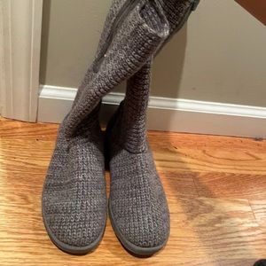 Cute knit boots, never worn size 7